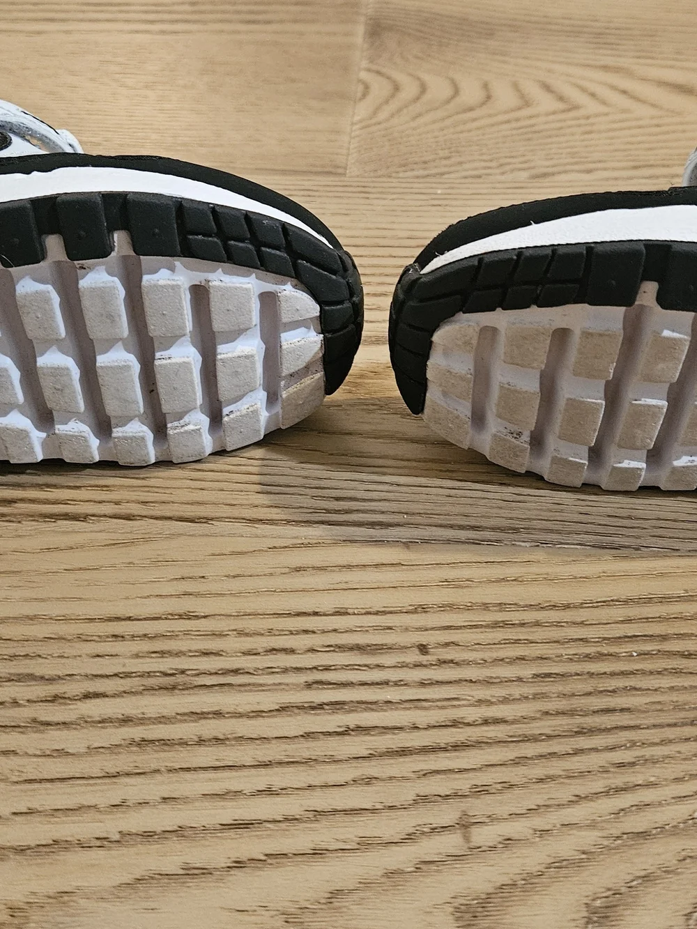 Nike Kids' White and Black Air MAX Sneakers